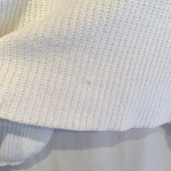 Seek the Label White Chenille Sweater with Zip Sleeves Women's Small V NeckFLAWS - Picture 9 of 9